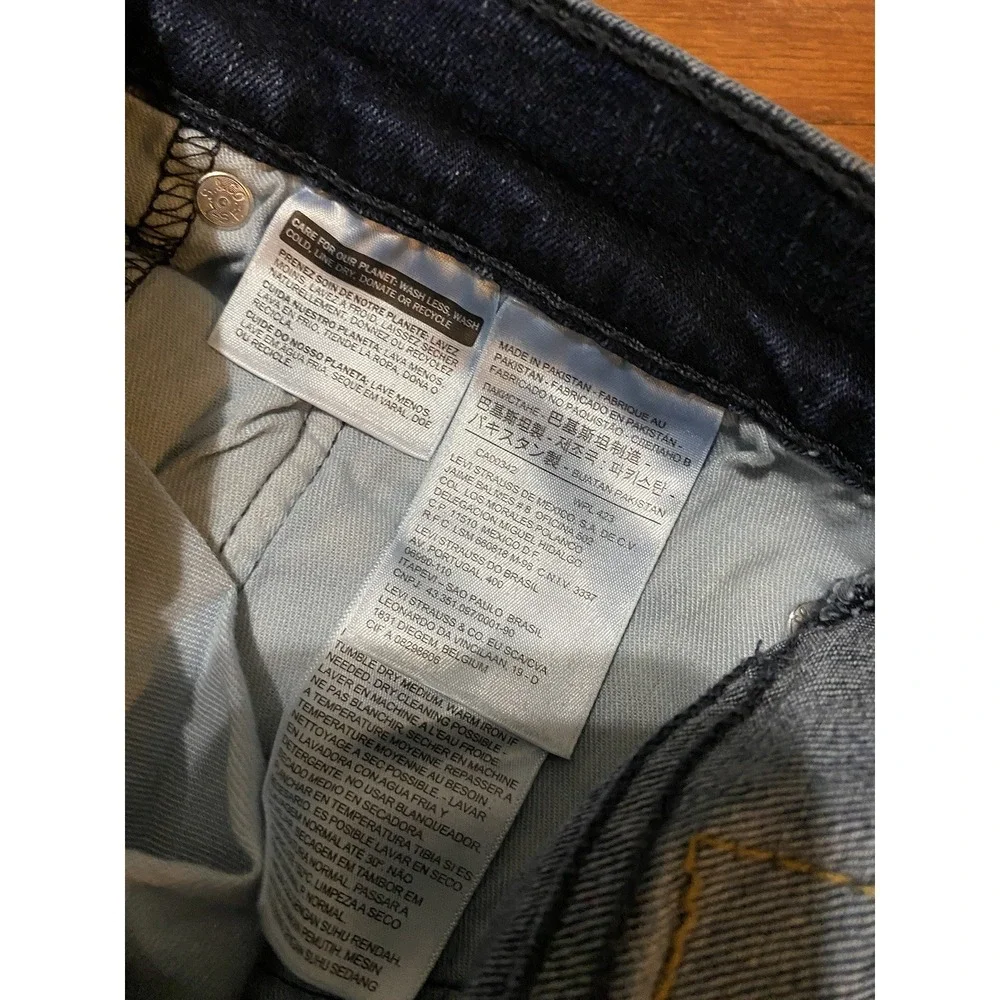 Levis new tags